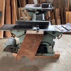 昇降版自動カンナの画像