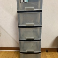 5段 クリアボックス 脚のコロコロ付き