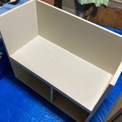 押入れ収納　変形する　棚にもテーブルにもなる　コロ付き