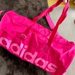 adidas ドラム型バッグ＆シューズ入れ ピンクの画像