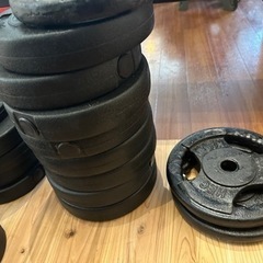 (お譲りします)可変式ダンベルセット&ベンチ+バーベルプレートの画像