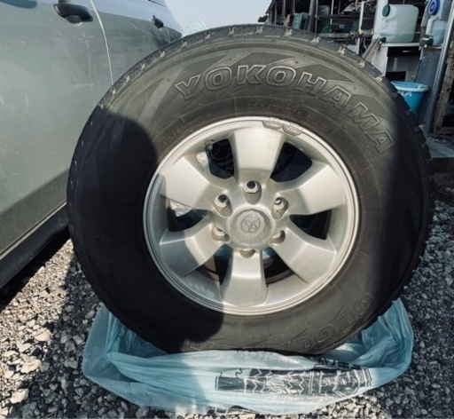 ハイラックスサーフ　タイヤ265/70R16 ４本セット