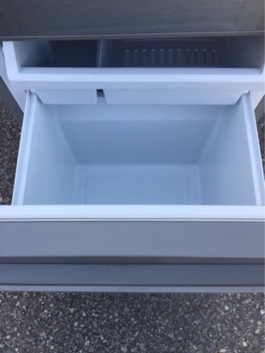 【受付終了】A009?1都4県お届設置無料※?家電等おまけ付?極美品?た126L?2022?冷蔵庫? 