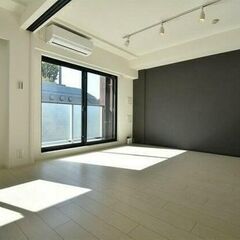 【🎆審査No.1🎆】　✅初期費用20万円　📍東京メトロ⽇⽐⾕線 六本⽊ 徒歩4分 − 東京都
