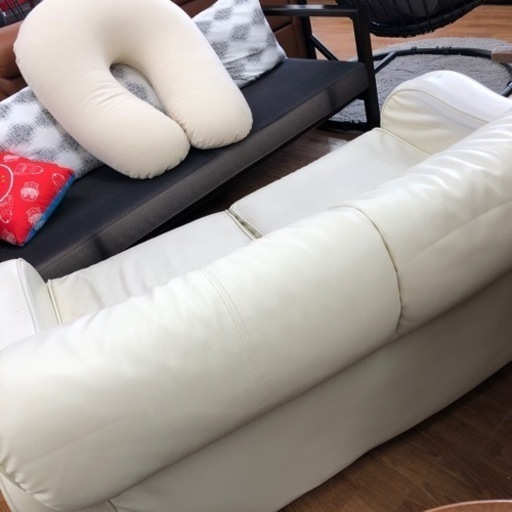 2人掛けソファー売ります‼︎