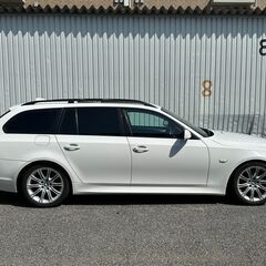 車検ロング!! 修復歴無 LCI 後期モデル 525i ツーリング Mスポーツ 希少サンルーフ ハーフレザーシート 高額パーツ差し上げますの画像