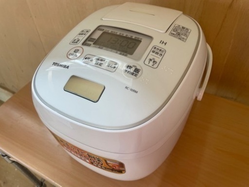 051800 東芝 5.5合炊き炊飯器 2018年製