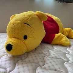 くまのプーさんのぬいぐるみ