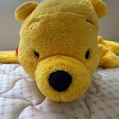 くまのプーさんのぬいぐるみの画像