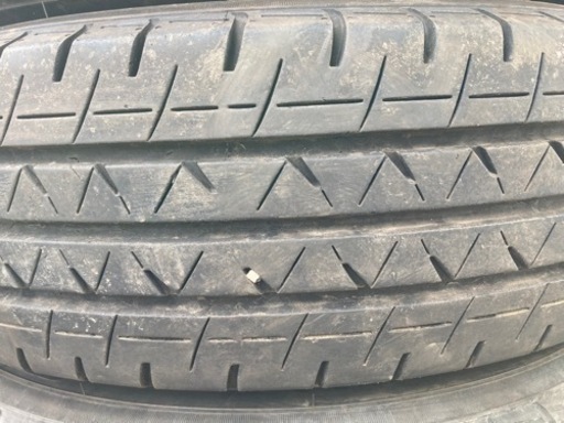 195/80r15 ヨコハマ　夏タイヤ　バリ溝