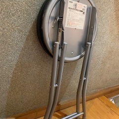【取引終了】折りたたみ椅子の画像