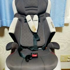 Combi JoyTripチャイルドシート　対象:1-11才　コンビ