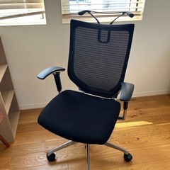 （購入者確定）🏢オカムラ　バロンメッシュチェア　オフィスチェアの画像