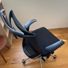 （購入者確定）🏢オカムラ　バロンメッシュチェア　オフィスチェアの画像