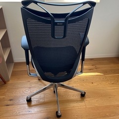 （購入者確定）🏢オカムラ　バロンメッシュチェア　オフィスチェアの画像