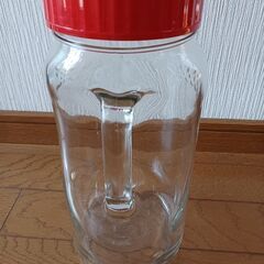 果実酒ビン　(フタ赤色)