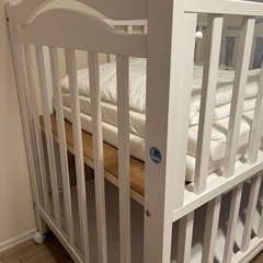 【無料でお譲りします】アリス sleepy ベビーベッドの画像