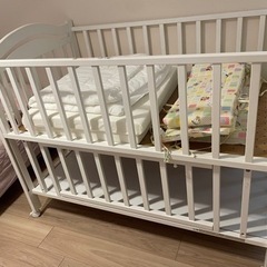 【無料でお譲りします】アリス sleepy ベビーベッドの画像