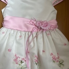 女児120cm新品ドレスの画像