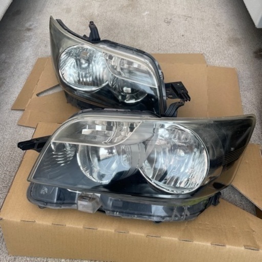 トヨタルミオンベッドライト