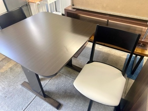ニトリ ダイニングテーブルセット 2人掛け 回転 ダイニングチェア 中古