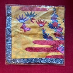 【未開封品】沖縄ハンカチ44センチ•紅型ていさーじ　綿１００%  現金取引の画像