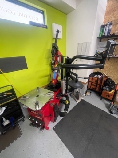 【緊急限定販売】早い物勝ちです！タイヤ交換、組替え作業のフルセット設備！！