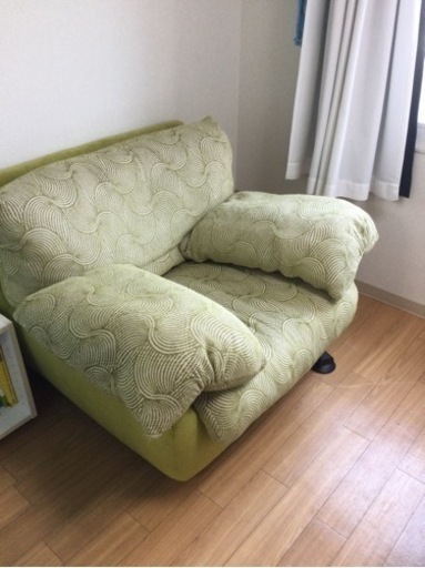 HUKLA 1人がけソファ デザイナー