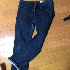 UNIQLOジーンズ