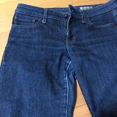 UNIQLOジーンズの画像