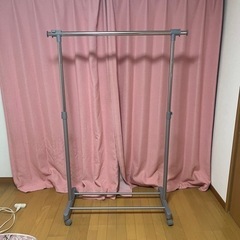 ニトリハンガーラックの画像