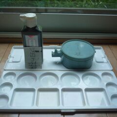 出J21、書道墨汁と墨汁入れと絵具のパレットのセット