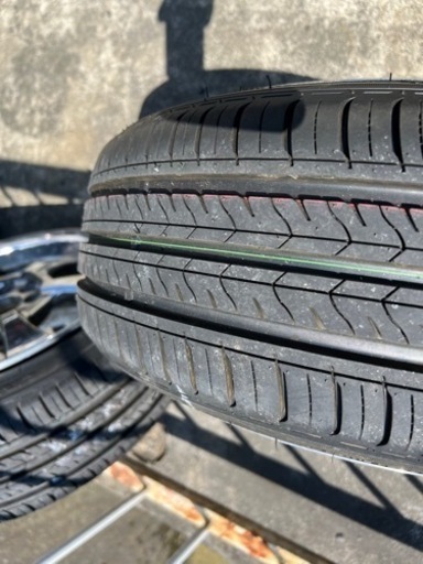 【取引中】タイヤほぼ新品 鍛造 深リム 7J 15インチ