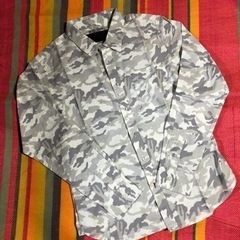 訳あり新品未使用　ADMIX アトリエサブメン フレンチリネン綿 迷彩柄シャツ Mの画像