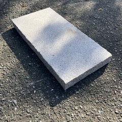 取引中！御影石　平板　ビシャン仕上げ　外構　石材　300×600...