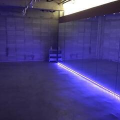 下高井戸5分！限定半額🥳880円～/h 高音質迫力スピーカ🔊コンクリ壁で撮影にも使えるレンタルスタジオの画像