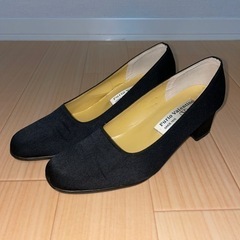 レディースパンプスの画像