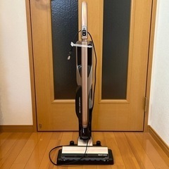 HITACHI コードレス掃除機 2019年製