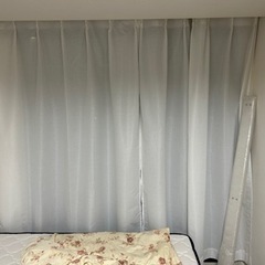 ホワイトカーテン