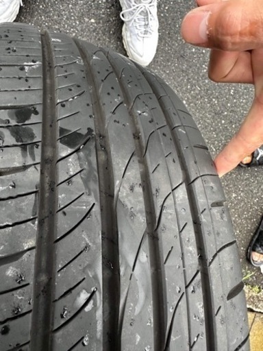 ホイル付きタイヤ