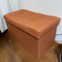 収納ベンチ　オレンジ色