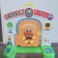 アンパンマン　ビジートレーニングトイ　ビジーボード　ドア