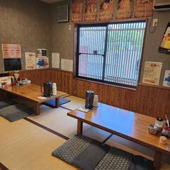 ラーメン酒場　ホール/キッチンスタッフ1日3h～OK！の画像