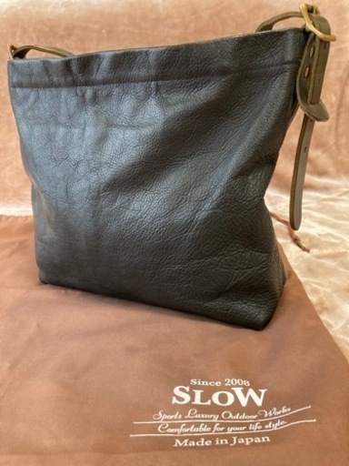 最終値下げセール！Slow ショルダーバッグ　メンズ　レディース　本革