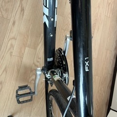 TREK 黒色の画像