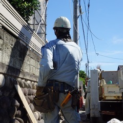 【社保・各種保険完備・安定した仕事をお探しの方】電柱設備工事 ○●正社員募集中○●【未経験者大歓迎！】の画像