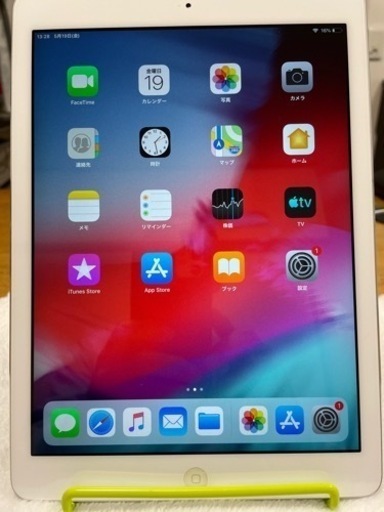 【中古品】iPad Air(A1474)本体16GBシルバーWi-Fiモデル