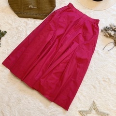 【日本製】ラズベリーピンク　フレアスカート　ロングスカート　ショッキングピンクの画像