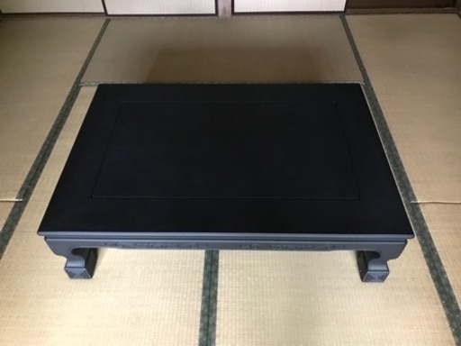 しっかりとした重量感溢れる座卓！売ります