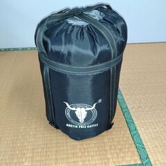 冬用シュラフ（寝袋）